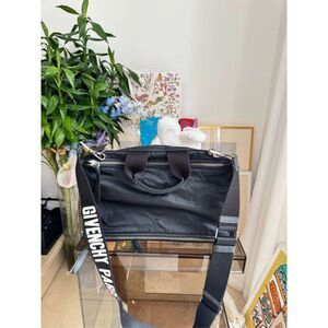Givenchy Women Pre-Loved Bag Very Good Condition